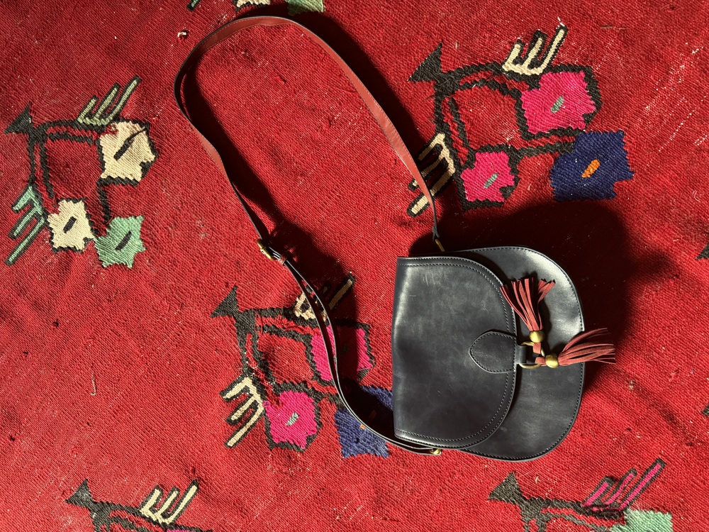 ECOSUSI two toned vegan leather crossbody purse, in good used condition